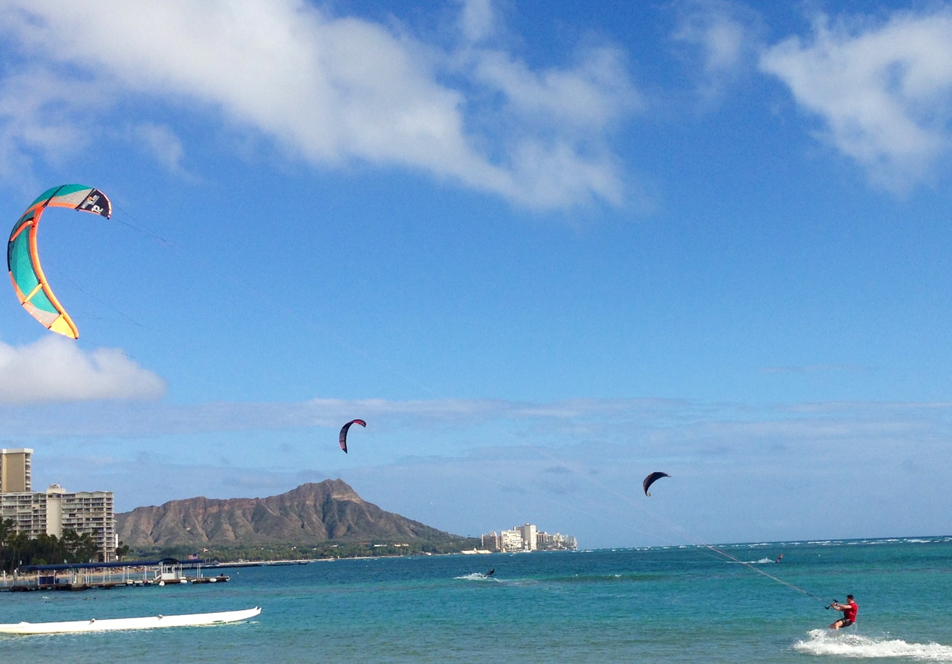 Kitesurfing Waikiki 3-9-13.JPG