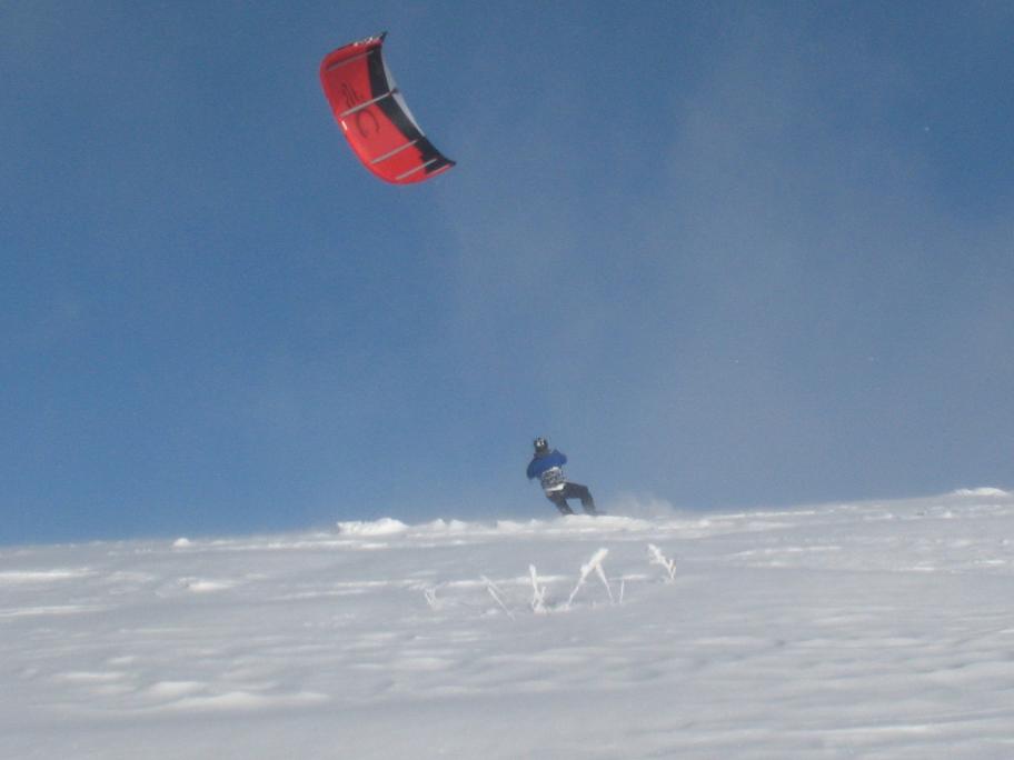 snowkite small.JPG